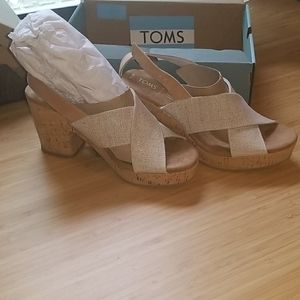 TOMS sandal